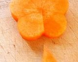 A picture of step 4 of For Bentos! Carrot Flowers (with Photos).
