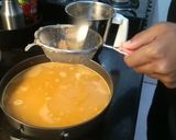 A picture of step 3 of Carrot And Cauliflower Soup.
