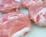 A picture of step 3 of Rolled Pork Cutlets with Sweet Onion.