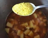 Savanyú káposztás-kolbászos-virslis leves recept fázis 9 fotója
