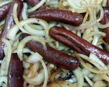 صورة لخطوة 2 من وصفة ساندوش السجق 🍔😋