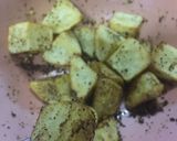 รูปขั้นตอนการทำที่ 4 ของ 麻辣土豆 🥔 มันทอดหม่าล่า