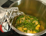 Foto del paso 4 de la receta: Crema de guisantes sin nata