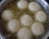 Foto langkah ke 5 dari resep Onde-onde isi Kumbu Kacang Hijau.