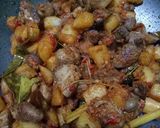 Foto langkah ke 5 dari resep Sambal Goreng Ati Ampela Kentang.
