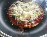 A picture of step 4 of Paratha Thin Crust Pizza.