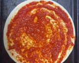 Foto del paso 4 de la receta: Pizza 4 quesos y tomate frito 🥫