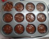 Foto del paso 5 de la receta: Muffins de Chocolate con Chips Negros y Blancos