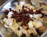 Une image de l'étape 4 de Salade d'endives aux pistaches, abricots secs et tomates séchées.
