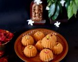 ચુરમા ના લાડુ (Churma Ladoo Recipe In Gujarati) રેસીપી સ્ટેપ4ફોટો