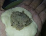 Foto langkah ke 6 dari resep Bakpia Teflon/Roti Jadul.