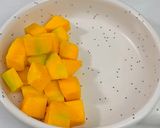 Foto langkah ke 1 dari resep Mango Yogurt Granola.