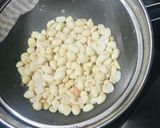 A picture of step 1 of Peanut laddu.