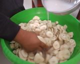 Foto langkah ke 2 dari resep Keripik pisang coklat.