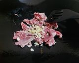 Foto langkah ke 2 dari resep Beef Stir-Fry Udon.