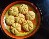 A picture of step 3 of CornFlour Cookies.