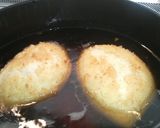 A picture of step 8 of Crispy and Chewy Curry Bread.