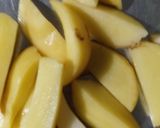हनी चिल्ली पोटैटो (honey chilli potato recipe in Hindi) रेसिपी चरण 1 फोटो