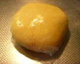 A picture of step 2 of Creamy Cocoa Meringue Banana Tart.