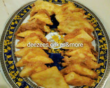 A picture of step 1 of Triangular fried yam.