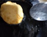 A picture of step 4 of Kachori Chaat.