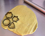 A picture of step 7 of Avocado Biscuits.