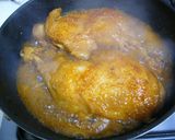A picture of step 5 of Christmas Chicken in a Frying Pan.