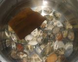 A picture of step 3 of Rich Kombu Seaweed Flavour Manila Clam Miso Soup.