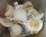 A picture of step 1 of Litchi gulkand juice.