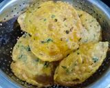 A picture of step 2 of Methi Puri.