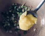 صورة لخطوة 2 من وصفة رز بالبصل الاخضر❤️