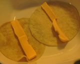 A picture of step 4 of sunshine's green chile enchiladas.
