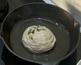 A picture of step 7 of Pan-Sized Perfection: The Ultimate Scallion Pancakes | 「與鍋同大」的完美蔥油餅 (葱油饼 cōng yóu bǐng).