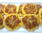 Foto langkah ke 7 dari resep Mini Pizza Empuk.
