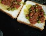 A picture of step 4 of Mini Grilled Toast.