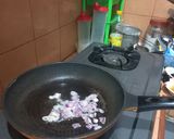 Foto langkah ke 7 dari resep Nasi Goreng Seafood.