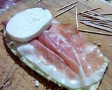 Foto del paso 3 de la receta: Rollitos de berenjena con jamón serrano