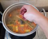 Foto langkah ke 4 dari resep Nasi Sup Daging.