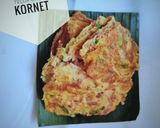 Foto langkah ke 4 dari resep Telur Dadar Kornet.