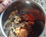 A picture of step 2 of Garlic chutney.