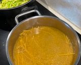Foto del paso 5 de la receta: Pasta con salmón y verduras