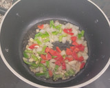 Foto del paso 3 de la receta: Albóndigas de cerdo con uvas manzanas y espaguetis