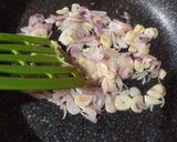 Foto langkah ke 4 dari resep Nasi Liwet Ebi.