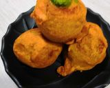 A picture of step 6 of Batata Vada.