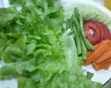 A picture of step 2 of Larb Moo / Thai Spicy Minced Pork Salad.