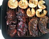 Foto del paso 4 de la receta: ¡Achuras en hinojo! "Mollejas al vino con papas, perejil y huevo"