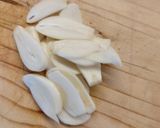 Hình bước làm 1 của món Măng Tây Xào Carrot
