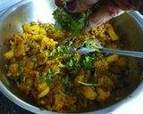 गोभी आलू मटर की सूखी सब्जी(gobhi aloo matar ki sukhi sabzi recipe in hindi) रेसिपी चरण 6 फोटो