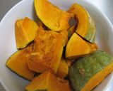 A picture of step 1 of Diet Pumpkin Tofu Kanten.