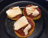 Foto del paso 2 de la receta: Mini pizza de coreanito
